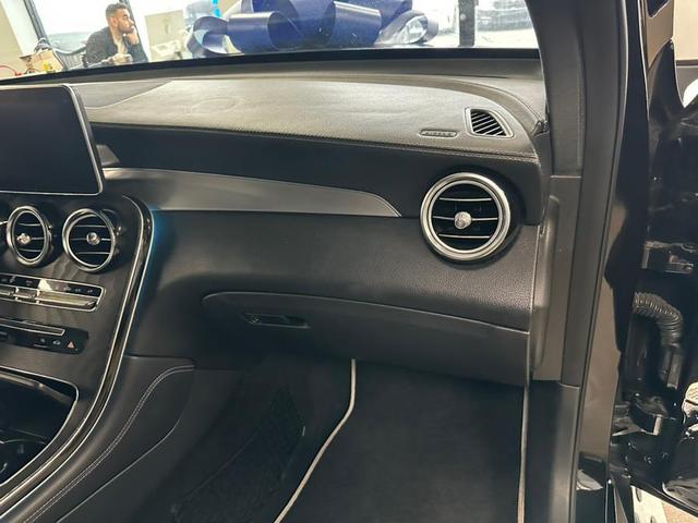 Photo of 2018 Black Mercedes-Benz GLC 350e