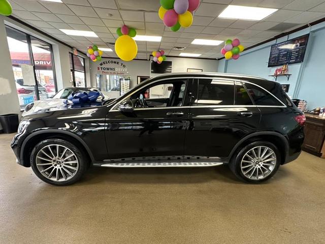 Photo of 2018 Black Mercedes-Benz GLC 350e