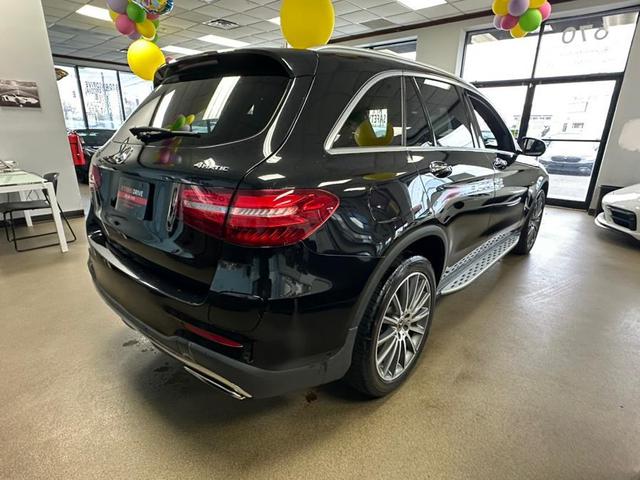 Photo of 2018 Black Mercedes-Benz GLC 350e