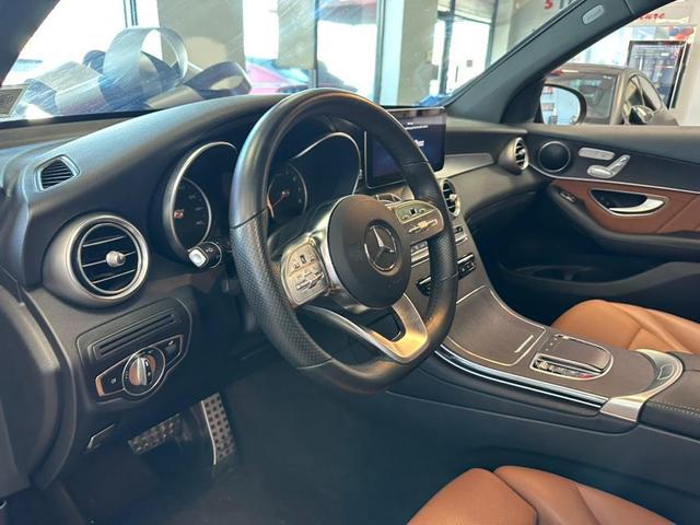 Photo of 2022 MANUFAKTUR Cardinal Red Metallic Mercedes-Benz GLC 300