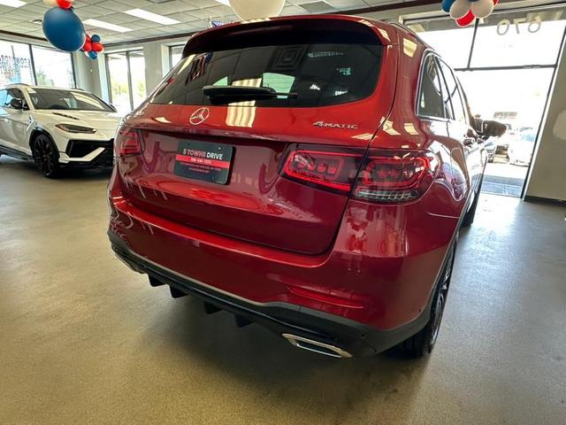 Photo of 2022 MANUFAKTUR Cardinal Red Metallic Mercedes-Benz GLC 300