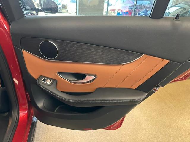 Photo of 2022 MANUFAKTUR Cardinal Red Metallic Mercedes-Benz GLC 300