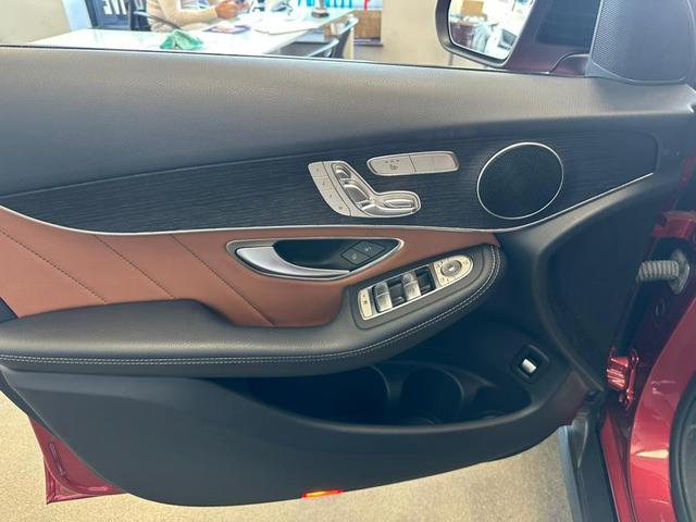 Photo of 2022 MANUFAKTUR Cardinal Red Metallic Mercedes-Benz GLC 300