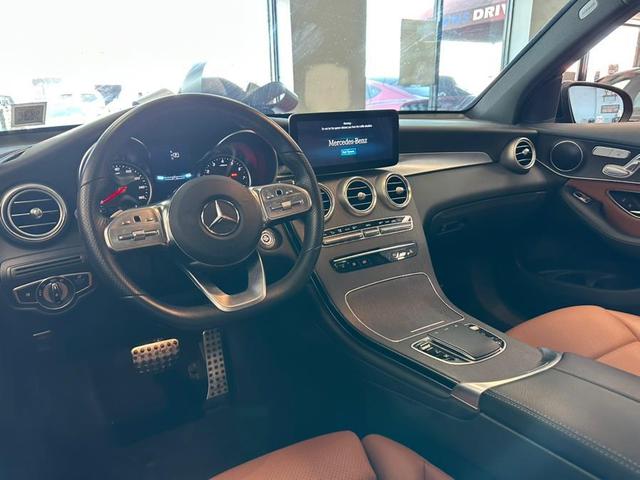 Photo of 2022 MANUFAKTUR Cardinal Red Metallic Mercedes-Benz GLC 300