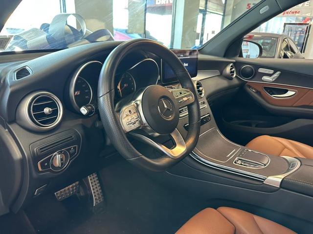 Photo of 2022 MANUFAKTUR Cardinal Red Metallic Mercedes-Benz GLC 300