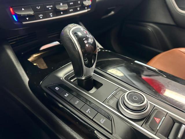 Photo of 2018 Nero Maserati Levante