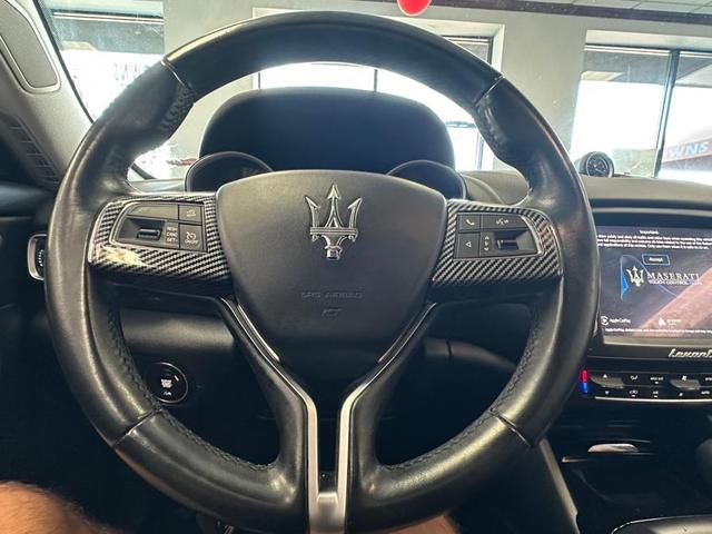 Photo of 2018 Nero Maserati Levante