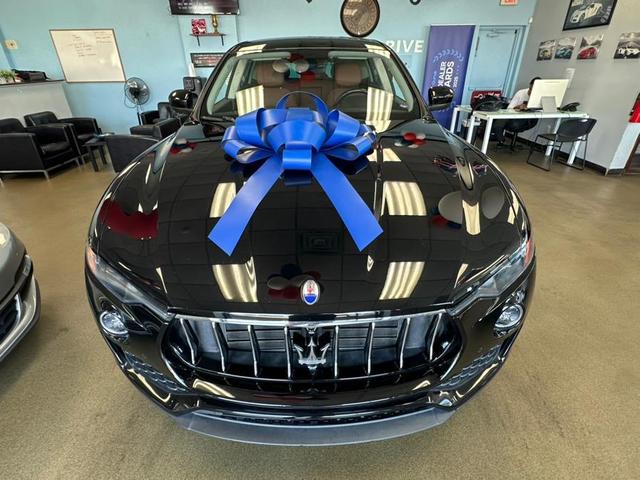 Photo of 2018 Nero Maserati Levante