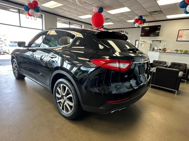 Photo of 2018 Nero Maserati Levante