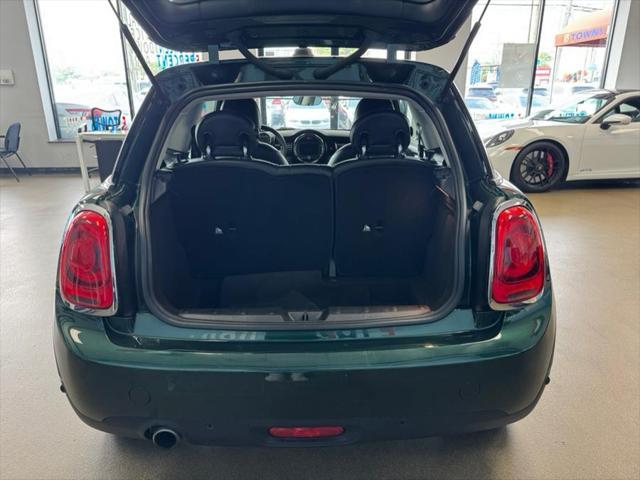 Photo of 2019 British Racing Green Metallic MINI Hardtop