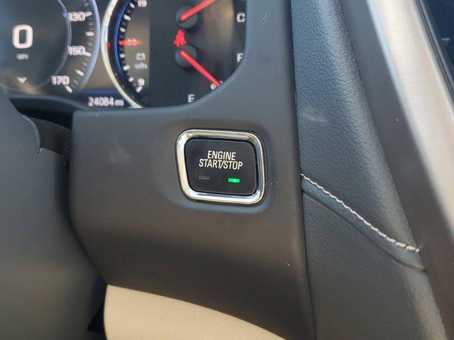 Photo of 2021 White Frost Tricoat GMC Acadia
