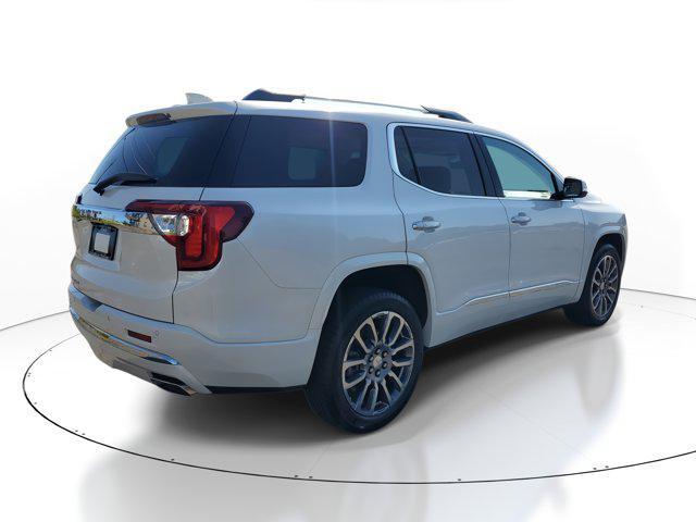 Photo of 2021 White Frost Tricoat GMC Acadia