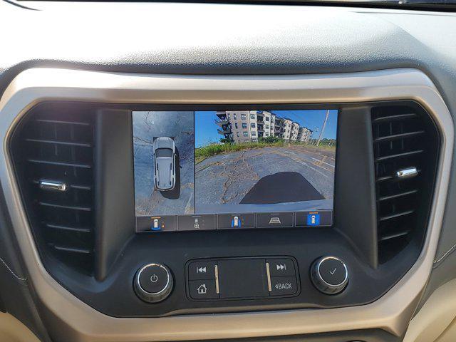 Photo of 2021 White Frost Tricoat GMC Acadia