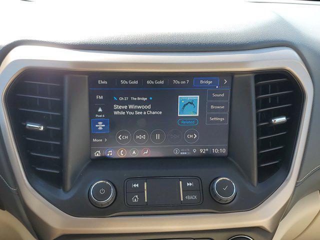 Photo of 2021 White Frost Tricoat GMC Acadia