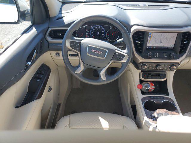 Photo of 2021 White Frost Tricoat GMC Acadia