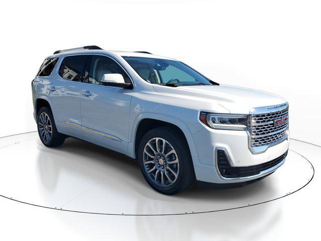 Photo of 2021 White Frost Tricoat GMC Acadia