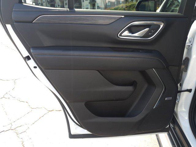Photo of 2023 Summit White GMC Yukon