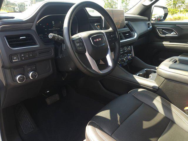 Photo of 2023 Summit White GMC Yukon