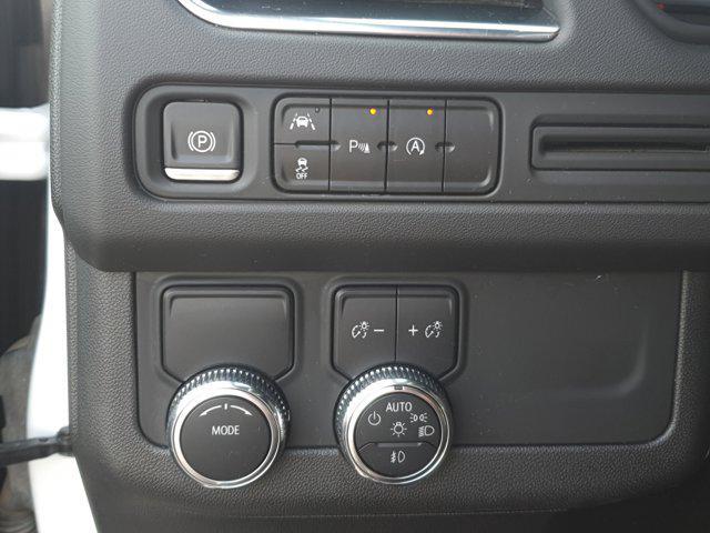 Photo of 2023 Summit White GMC Yukon