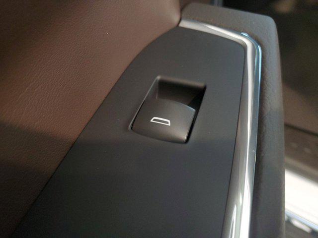 Photo of 2025 White Frost Tricoat GMC Sierra 1500