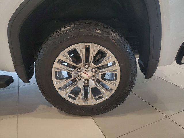 Photo of 2025 White Frost Tricoat GMC Sierra 1500