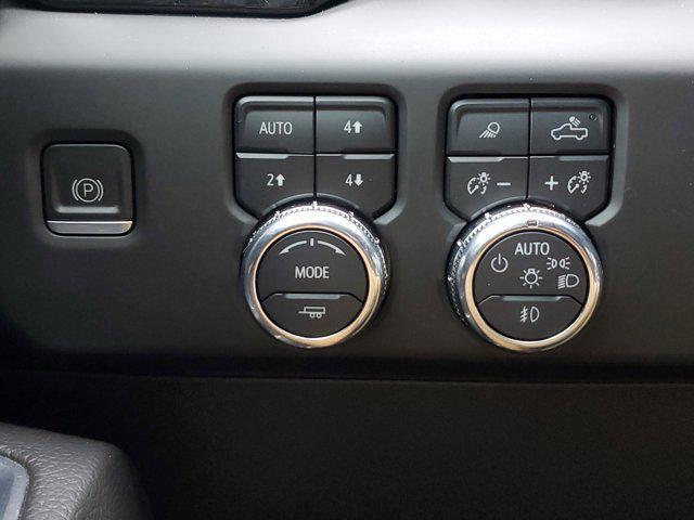 Photo of 2023 Onyx Black GMC Sierra 1500