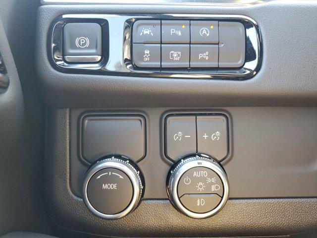 Photo of 2025 Sterling Metallic GMC Yukon XL