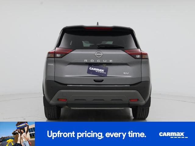 Photo of 2023 Gray Nissan Rogue