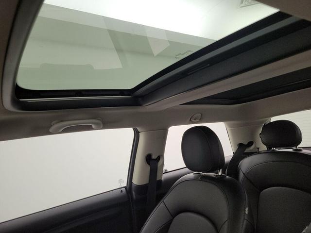Photo of 2015 Blue MINI Hardtop