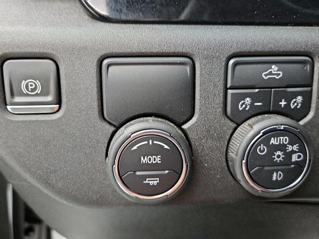 Photo of 2023 White Chevrolet Silverado 1500