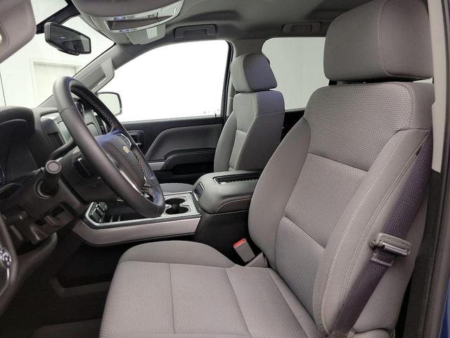 Photo of 2017 Blue Chevrolet Silverado 2500