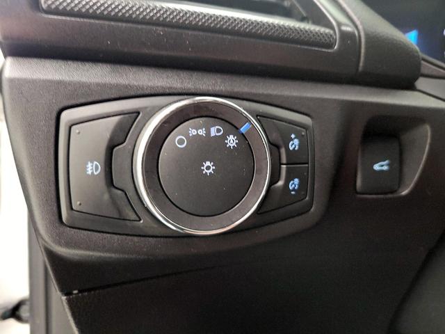 Photo of 2018 Silver Ford Fusion