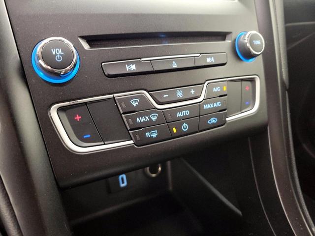 Photo of 2018 Silver Ford Fusion