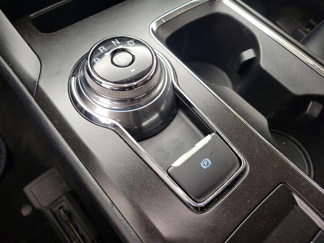 Photo of 2018 Silver Ford Fusion