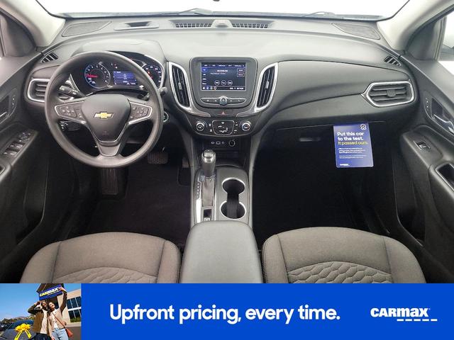 Photo of 2021 White Chevrolet Equinox