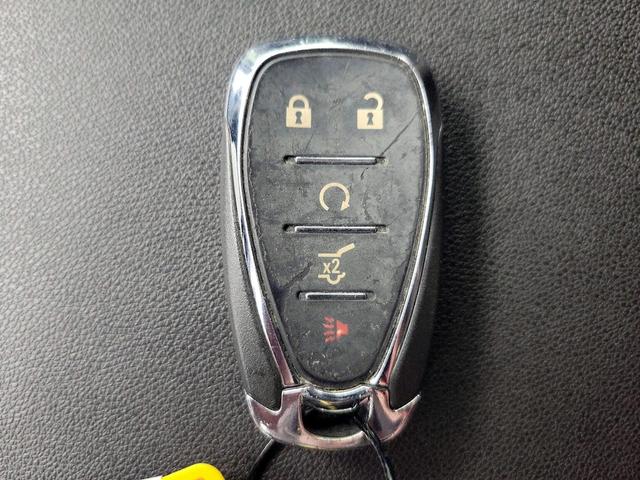 Photo of 2018 Silver Chevrolet Equinox
