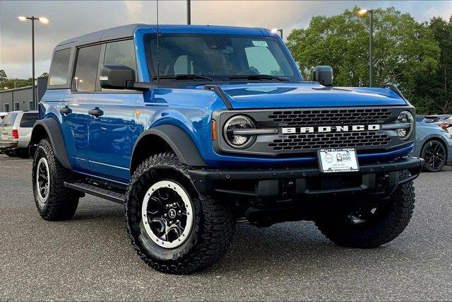 Photo of 2024 Velocity Blue Metallic Ford Bronco