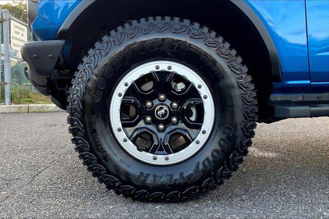 Photo of 2024 Velocity Blue Metallic Ford Bronco
