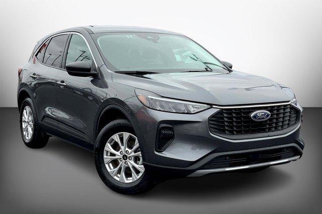 Photo of 2024 Carbonized Gray Metallic Ford Escape