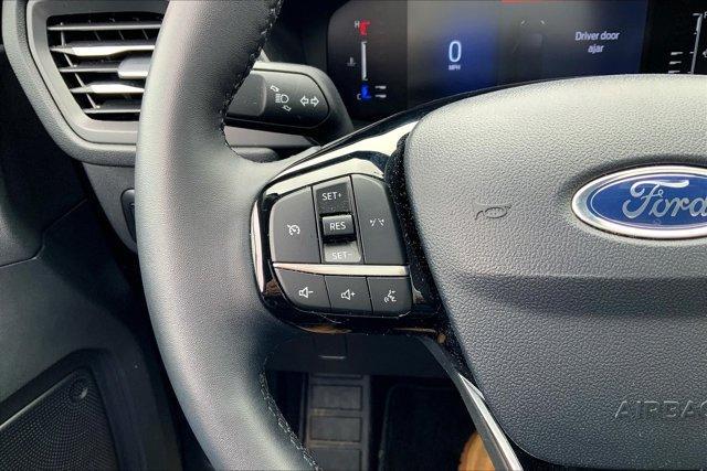 Photo of 2024 Carbonized Gray Metallic Ford Escape