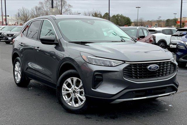 Photo of 2024 Carbonized Gray Metallic Ford Escape