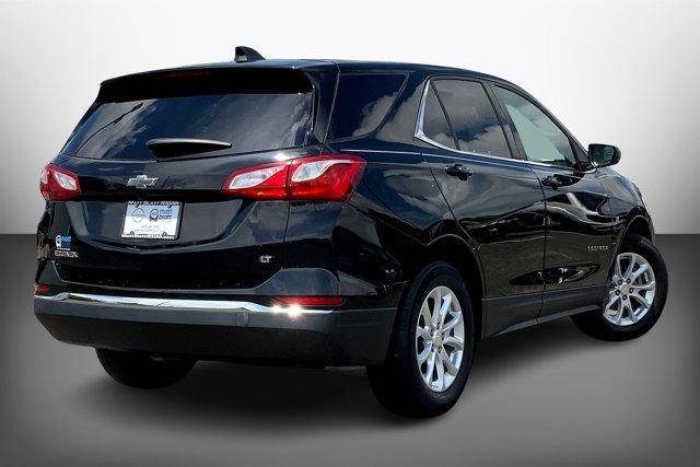 Photo of 2018 Mosaic Black Metallic Chevrolet Equinox