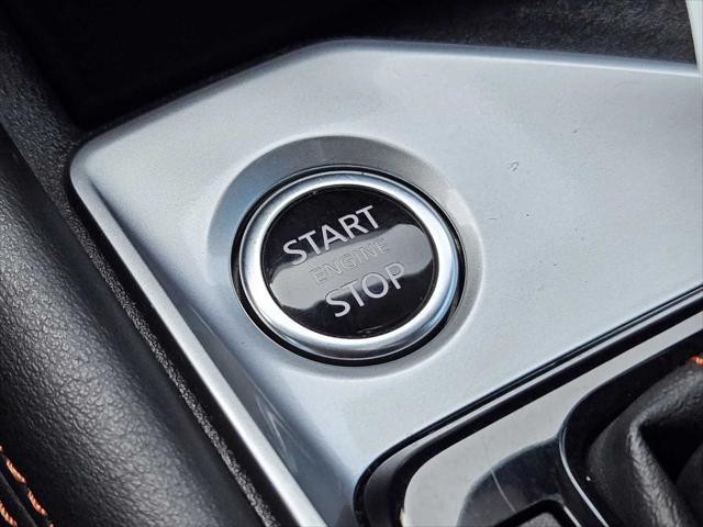 Photo of 2022 Super Black Nissan Altima