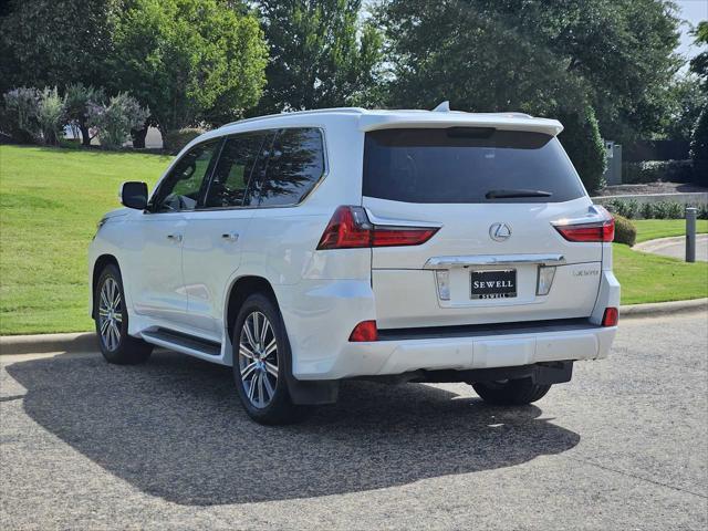 Photo of 2017 Starfire Pearl Lexus LX 570