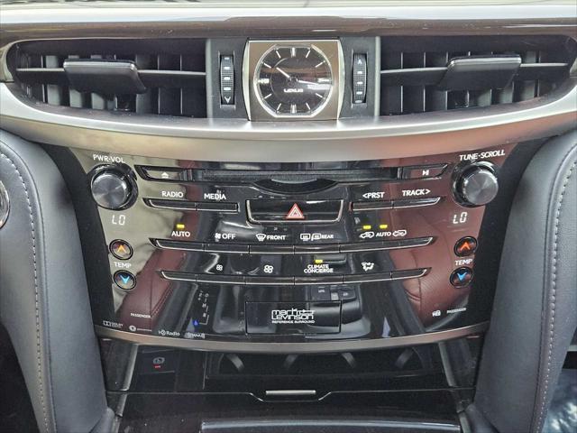 Photo of 2017 Starfire Pearl Lexus LX 570