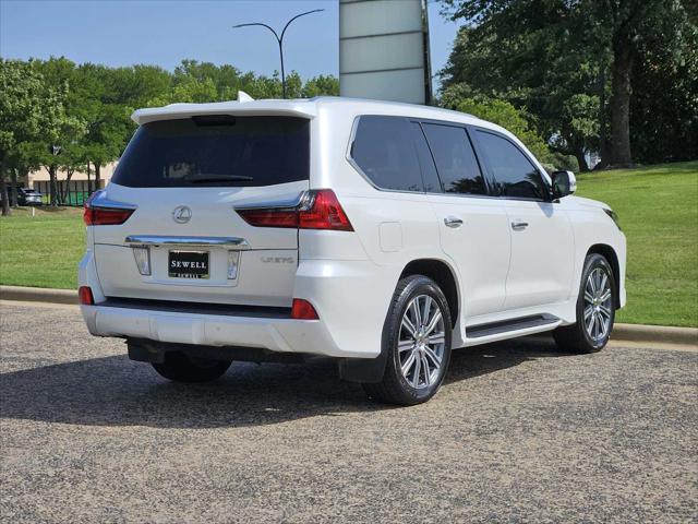 Photo of 2017 Starfire Pearl Lexus LX 570