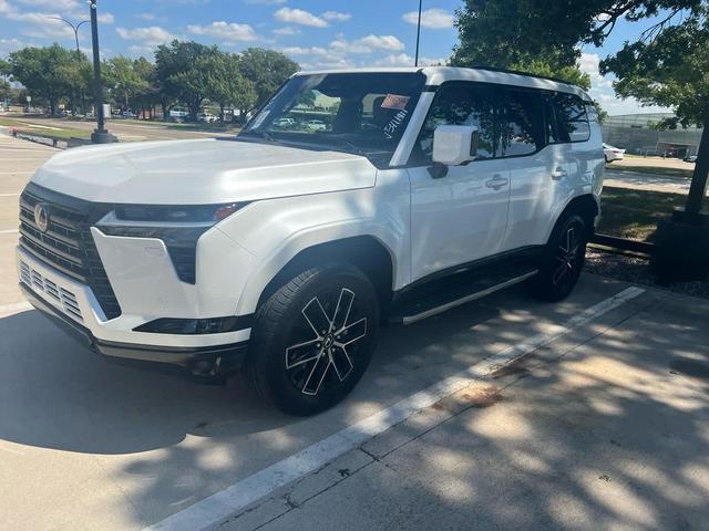 Photo of 2025 Eminent White Pearl Lexus GX 550