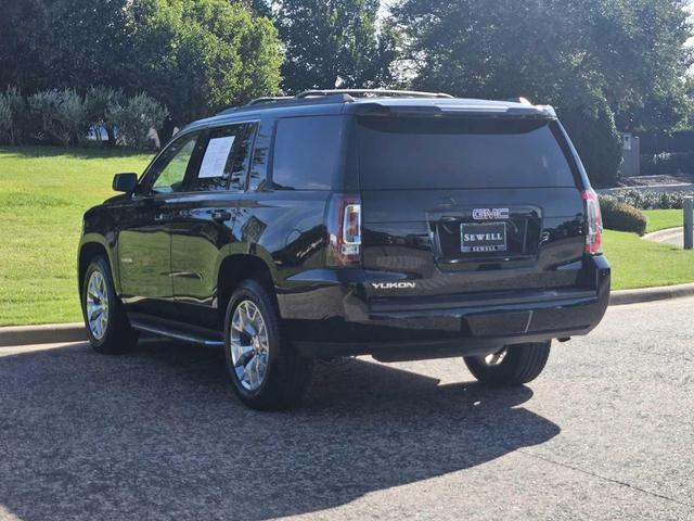 Photo of 2016 Onyx Black GMC Yukon