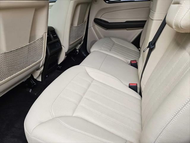 Photo of 2016 Steel Gray Metallic Mercedes-Benz GLE-Class