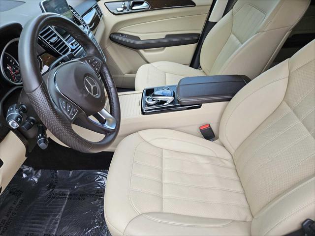 Photo of 2016 Steel Gray Metallic Mercedes-Benz GLE-Class